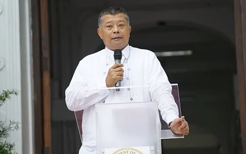 ‘Boying’ wants to be Ombudsman