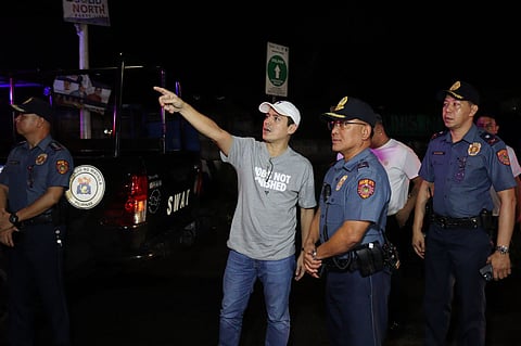 Manila Mayor Francisco ‘Isko Moreno’ Domagoso joins Manila Police District director PB/Gen. Benigno Guzman in conducting a spot inspection at various locations in Manila.