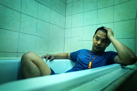 Rico del Rosario as Coach Raymund.