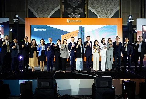 Gathered at the landmark event themed ‘The NextGen Advantage,’ which highlighted UnionBank’s institutional banking proposition at Shangri-La The Fort, Taguig City were over 400 attendees, including executives from top corporations and future-focused enterprises. Onstage, sharing the spotlight with UnionBank president and CEO, Ana Aboitiz Delgado (eighth from left) are (from left) Ramon Duarte, UnionBank, head of Transaction Banking; Lhecks de Castro Jr., FoodPanda Philippines’ chief finance officer; Mr. Lope Doromal Jr., Microsoft, chief technology officer; Atty. CJ Romano, Office of the Supreme Court of the Philippines’ counsel, Management Information Systems; Atty. Camille Ting, Supreme Court of the Philippines’ spokesperson; Albert Cuadrante, UnionBank, chief marketing and experience officer; Mimi Concha, UnionBank, head of Institutional Banking; Nino Fajardo, UnionBank, head of Corporate Banking; Raquel Sevidal, UnionBank, head of Commercial Banking; Johnson Sia, UnionBank, treasurer and global markets head; Pearlie Lontoc, UnionBank, head of Relationship Banking; Erika Dizon-Go, UnionBank, deputy head of Transaction Banking; Jeanette Zagala, UnionBank, global markets sales head; Erwin Wiriadi, UnionBank, chief risk officer; Jun Trinidad, UnionBank, Treasury consultant; and Manuel Lozano, UnionBank, chief financial officer.