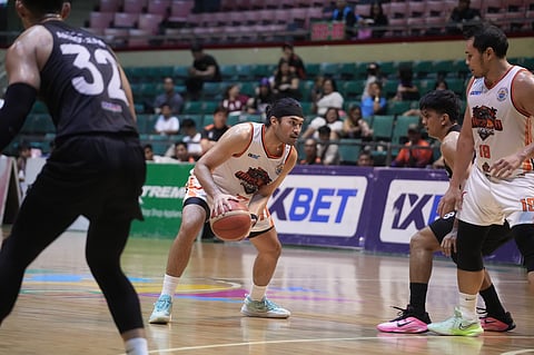 GAB Banal sizzles with 18 points to lead the Quezon Huskers to a 91-60 win over the Davao Occidental Tigers in the MPBL 2025 Season late Thursday.