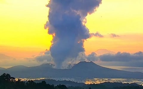 6 quakes logged in Taal Volcano