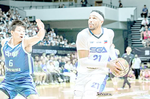 ANDRE Roberson sparks a strong third-quarter rally that lifted Strong Group Athletics to a 67-56 win over Chinese Taipei-A in the 44th William Jones Cup.