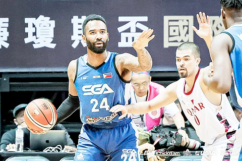 DJ Fenner is doing a great job in leading Strong Group Athletics to an 81-54 win over Qatar in the 44th William Jones Cup last Wednesday.