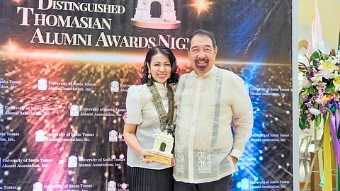 DAILY TRIBUNE executive vice president Chingbee Fernandez and DAILY TRIBUNE president and publisher Willie Fernandez.