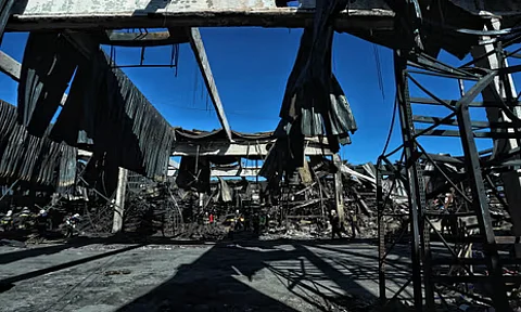 Russia strikes Ukraine after Kyiv offers fresh talks