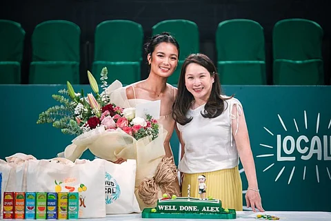 Tennis Ace Alex Eala with Nutriasia President and COO Angie Flaminiano