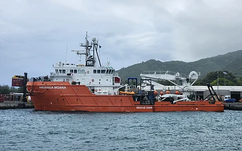 Cook Islands ship probes seabed for rare metals
