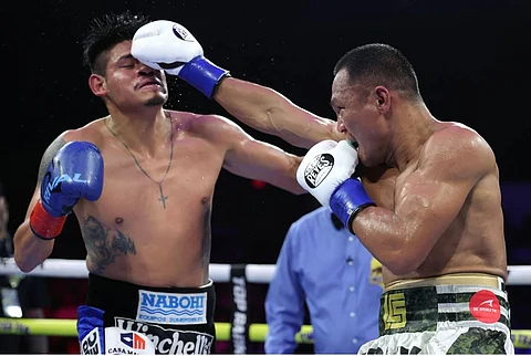 Charly Suarez (right) and Mexican Emanuel Navarrete are being eyed to get it on once again by Top Rank chief and Hall of Fame promoter Bob Arum in November or December.