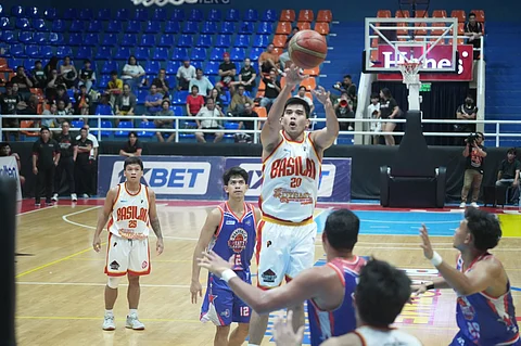 JERVY Cruz pumps in a double-double performance to lift Basilan to an 89-82 win over Pampanga in the MPBL 2025 Season on Tuesday.