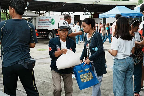 Kapampangans thankful for President Marcos’ P20/Kilo Rice Program
