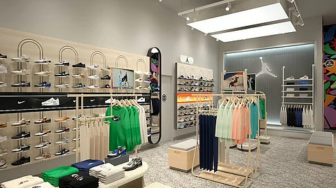 A view of the interior of the ABC-Mart Grand Stage, where leading shoe brands are available.