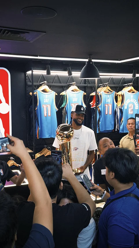 NBA champion Joe enjoying Filipino hospitality