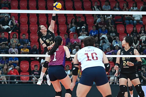 Joveyn Gonzaga's veteran presence energizes ZUS Coffee in a come-from-behind five-setter win over Choco Mucho in the knockout round of the 2025 PVL On Tour.