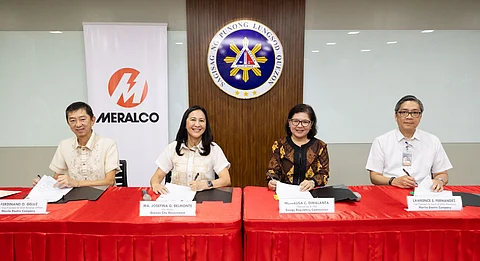 COLLABORATION FOR SUSTAINABILITY. Meralco partnered with the Energy Regulatory Commission (ERC) and the Quezon City local government unit to promote the greater use of renewable energy sources. Seen in the photo are (LR) Meralco Senior Vice President and Chief Revenue Officer Ferdinand O. Geluz, Quezon City Mayor Josefina “Joy” G. Belmonte, ERC Chairperson Monalisa C. Dimalanta, and Meralco Vice President and Head of Utility Economics
Lawrence S. Fernandez during the signing of the tripartite agreement on August 4, 2025.