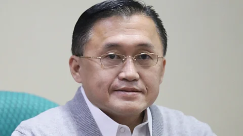 Kuya Bong seeks youth financial skills,
entrepreneurship boost