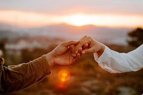 Women prefer to date older men and here’s why