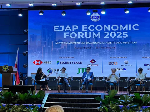 MEMBERS of the Marcos Jr. economic cluster, namely Special Assistant to the President for Investment and Economic Affairs, Secretary Frederick Go (2nd from left), Finance Secretary Ralph Recto, Bangko Sentral ng Pilipinas Governor Eli Remolona Jr. and Department of Economy, Planning, and Development Secretary Arsenio Balisacan graced the Economics Journalists Association of the Philippines Economic Forum 2025 at the Bangko Sentral ng Pilipinas in Manila on Monday.