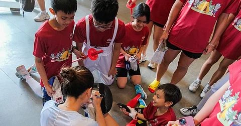 Esteban gives back with free fencing clinic