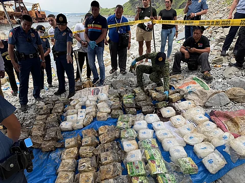 Authorities lead the inventory of the discovered illegal drugs off the waters of Mariveles in Bataan on Thursday. The contraband’s worth is estimated to be at least P802 million.