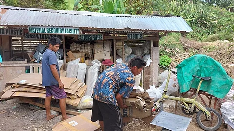 DENR brings waste workers into fold