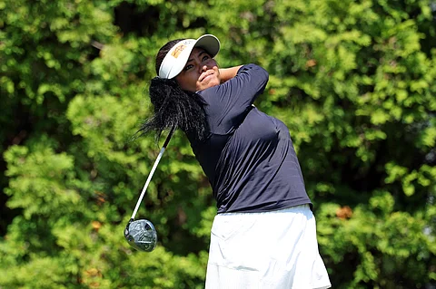 DOTTIE Ardina (top photo) and Bianca Pagdanganan take advantage of ideal conditions to crack par at the start of the Standard Portland Classic on Thursday.