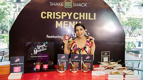 Simran Savlani, A Spark of Madness Founder & Author
