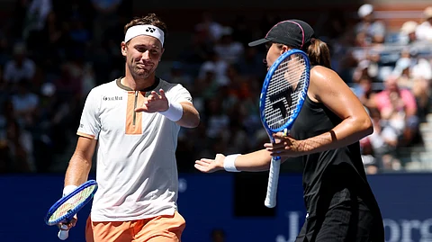 CASPER Ruud and Iga Swiatek display impressive form as they make their way to the semifinals of the mixed doubles event of the Cincinnati Open.