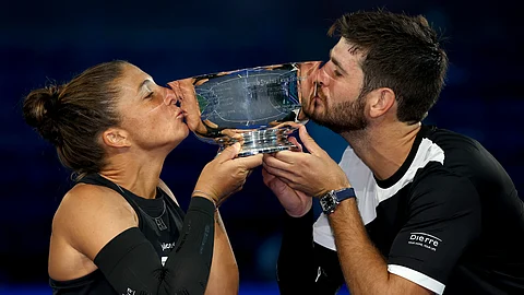 SARA Errani and Andrea Vavassori celebrate after beating Iga Swiatek and Casper Ruud 6-3, 5-7, 10-6 to retain their mixed doubles title in the US Open.