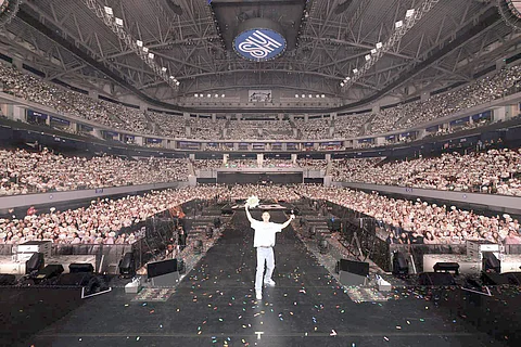 ‘DO IT!’ in Manila.