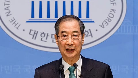 Prosecutors seek arrest of South Korea ex-PM