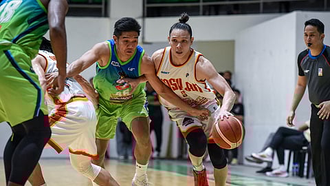 ALEX Cabagnot saves the day, lifting Basilan to a 67-61 win over Ilagan Isabela in the MPBL 2025 Season late Monday in Orion, Bataan.