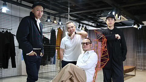 BRGY mates Ino Caluza of Viktor Jeans, Jun Escario, Jerome Lorico and Jor-el Espina.
