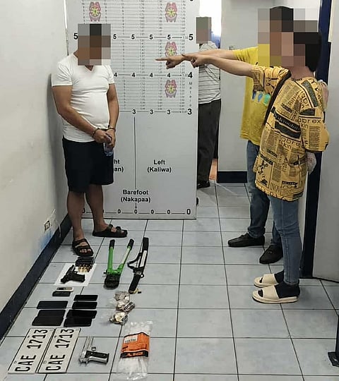 A police officer was arrested for a robbery/ hold-up incident that occurred on August 27, 2025, at around 2:30 PM in Brgy. Manggahan, Santa Maria, Bulacan.