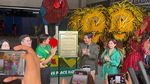 Coco Martin at the reopening of the first Mang Inasal Branch in Iloilo together with the brands executives