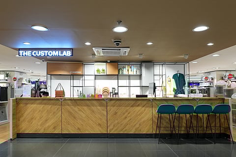 CUSTOM Lab Area