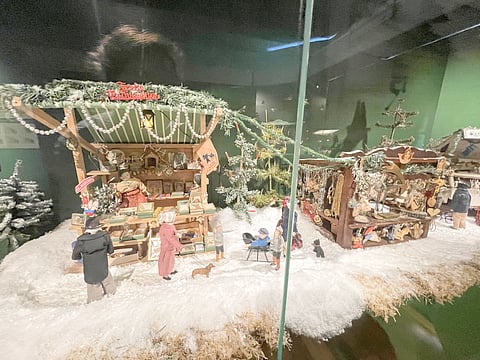 CHRISTMAS villages