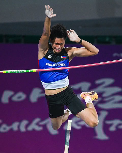 Obiena fails to enter World Championships final