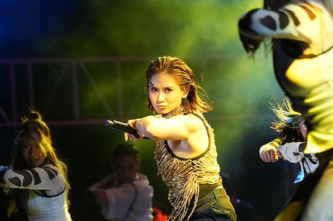 Sarah G delivers relevant message at the UAAP Opening show