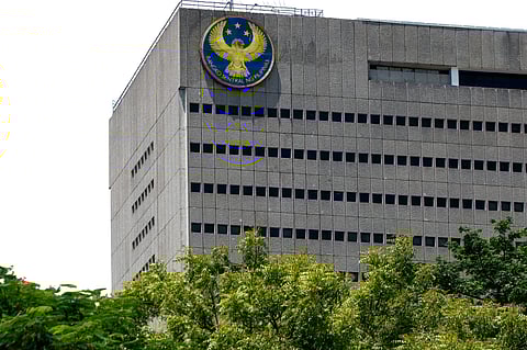 BSP caps large cash deals at P500K