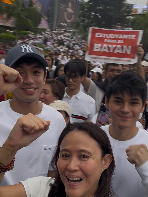 With actors David Licauco and Dustin Yu, Film Producer Roselle Monteverde posts her relevant message