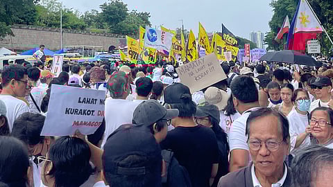 The crowd at the EDSA Memorial during the protests