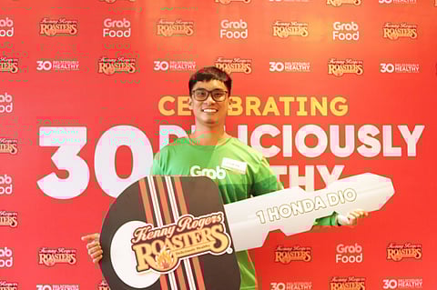 Riders hailed as ‘everyday heroes’ in Kenny Rogers Roasters’ 30th anniversary