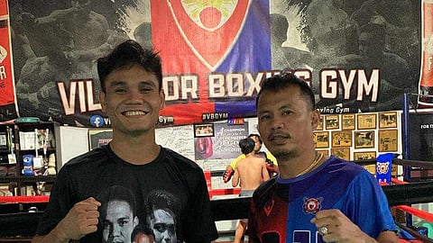 Challenger Christian Balunan (left) and chief trainer Edito Villamor are looking forward to coronation night on 26 October in Manila.