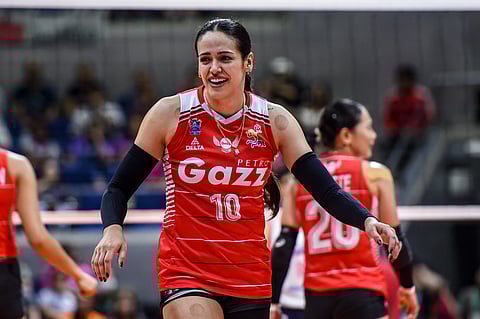 WITH her parents calling the shots, Van Sickle is expected to have an inspired performance when she competes for Petro Gazz in the coming Reinforced Conference of the Premier Volleyball League.