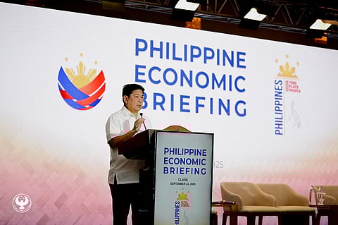 BSP Monetary Board Member Jose L. Querubin delivers the closing remarks during the Philippine Economic Briefing on 22 September 2025 in Clark, Pampanga.