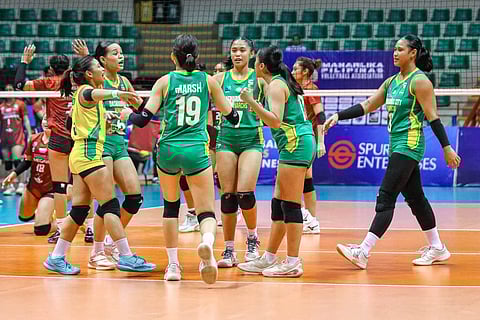 Monarchs shoot down Blue Hawks