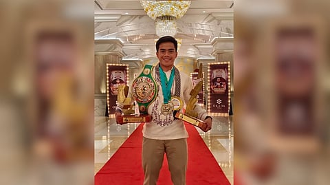 Llover collides with Argentine