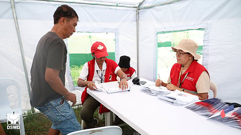 DSWD rolls out cash aid to quake-hit families in Cebu