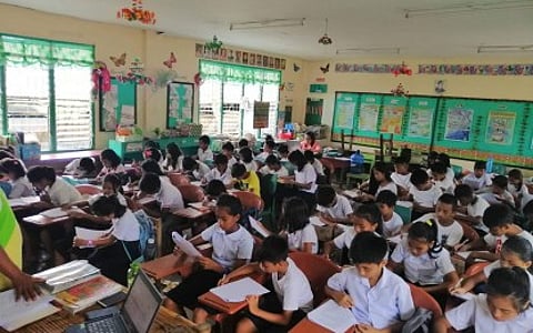 Marcos allows LGUs to build, repair classrooms directly